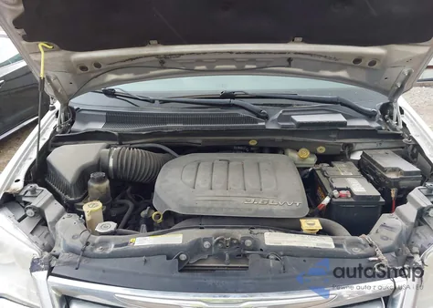 2012 Chrysler Town & Country Limited z USA, uszkodzony, nr VIN 2C4RC1GG9CR200067